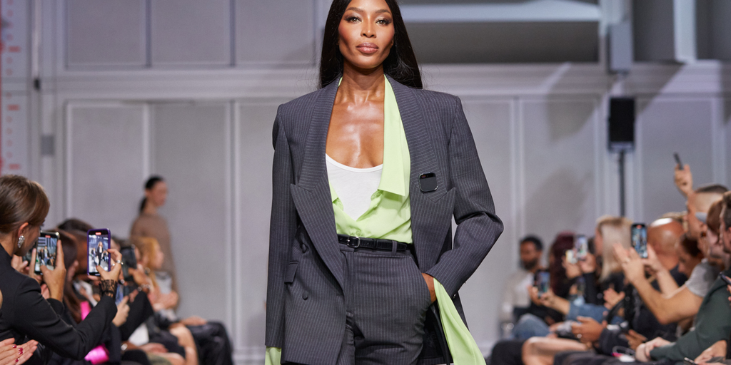 Naomi Campbell Debuts Humane AI Pin at Coperni's Paris Fashion Week ...